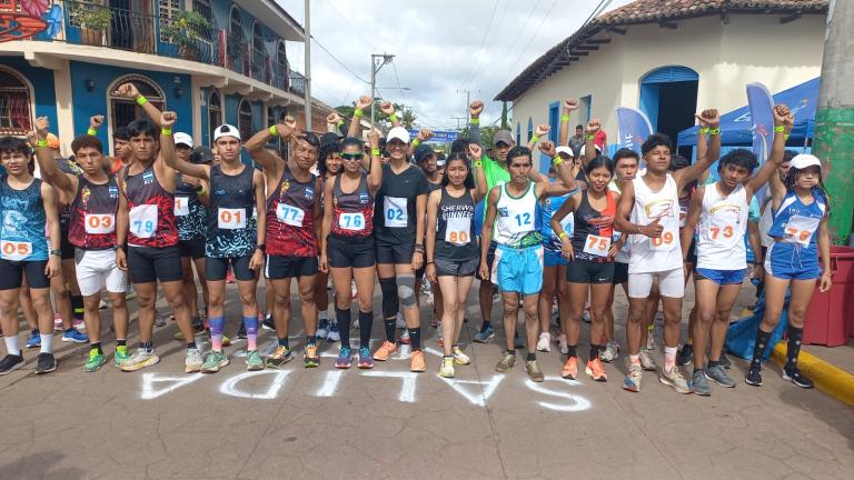 300 atletas participan de la carrera William Ramírez in Memoriam