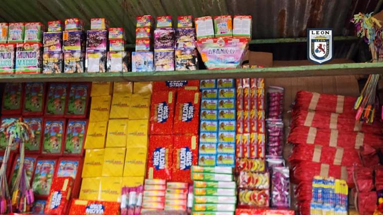 Instalan puestos de venta de pólvora en León de cara a la Gritería Chiquita