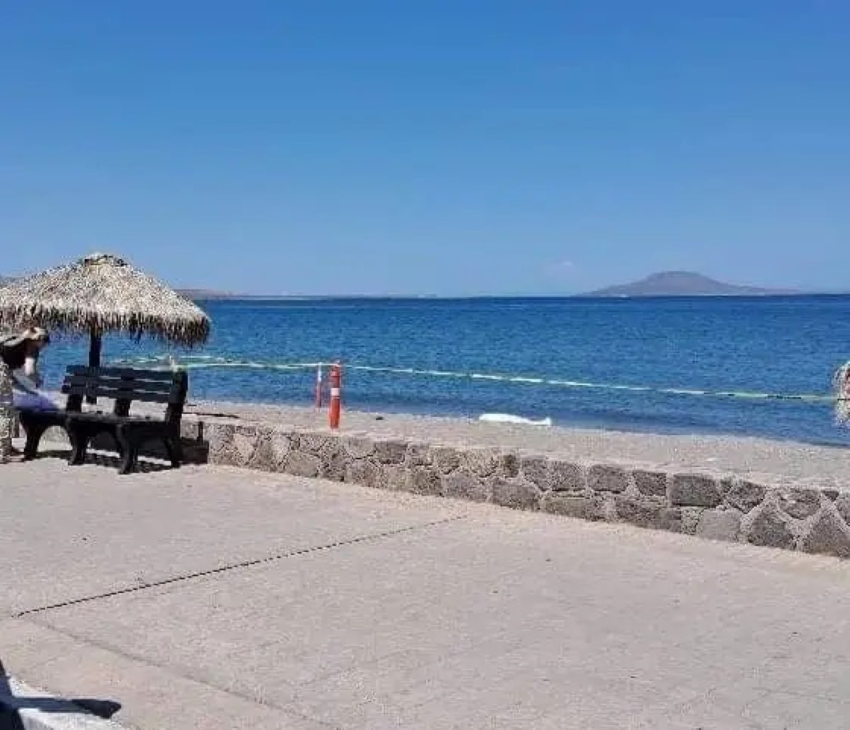 Hallan muerto a nicaragüense en playa de Loreto