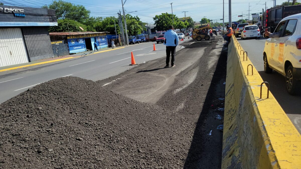 Alcaldia continua realizando labores de mejoramiento vial, limpieza y señalización vial