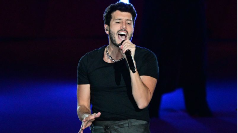 Sebastián Yatra vuelve a enamorar con su nueva balada ‘Los domingos