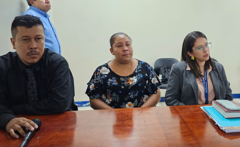 Reprograman audiencia para Edward Gaitán y su mamá se prepara para hablar con los medios