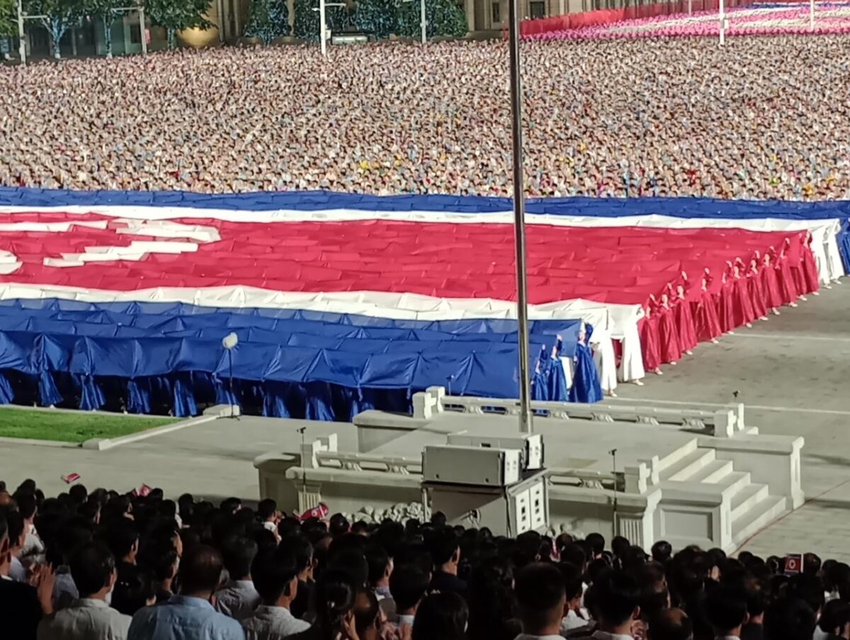 La celebración tuvo como escenario la Plaza Kim IL Sung, de la capital Pyongyang