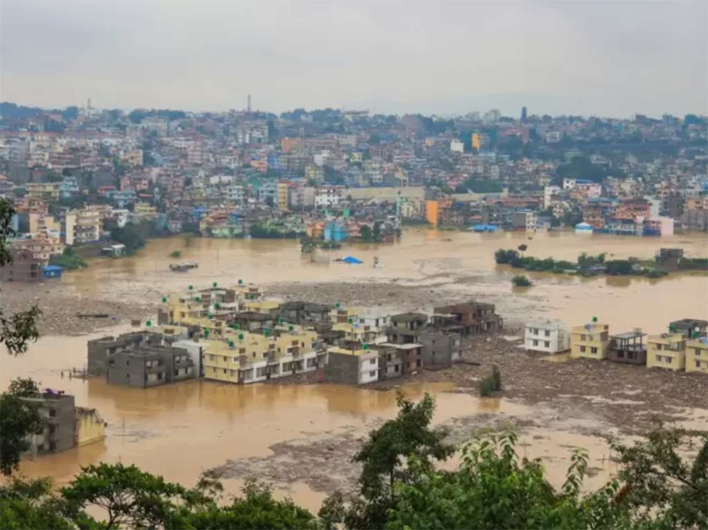 Más de 100 muertos por catastróficas inundaciones en Nepal