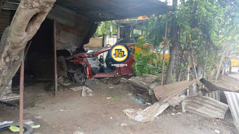 Bus sin frenos mata a dos personas en carretera Ticuantepe – La Concha