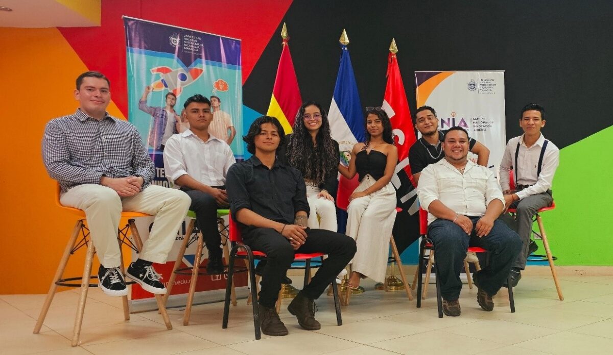 Equipo ECOAVOLAB de la UNAN-Managua