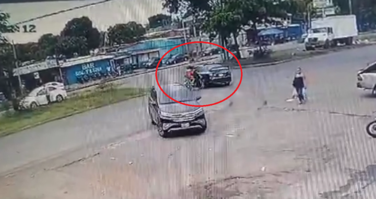 Fallece jovencita catapultada en choque de motocicleta contra taxi en Managua