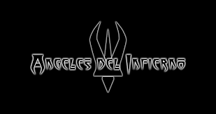 Fanáticos de los Ángeles del Infierno acuden a firma de autógrafos previo al concierto este 12 octubre en Managua