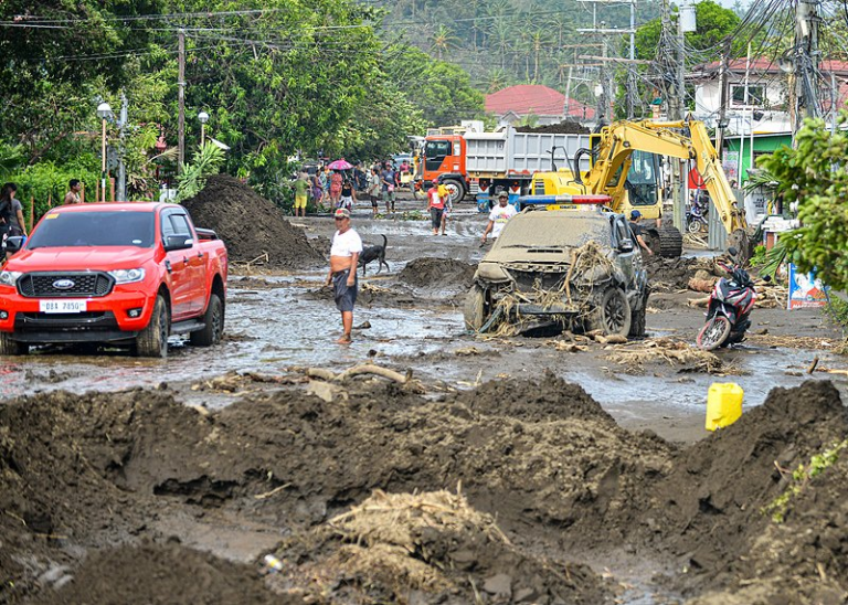 Aumenta a 81 la cifra de muertos por la tormenta Trami en Filipinas