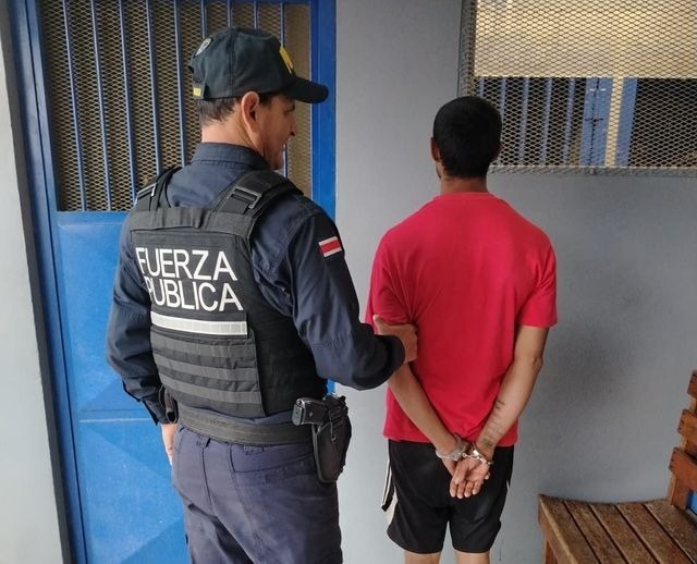 Nicaragüense de 19 años detenido tras agredir y prender fuego en Costa Rica