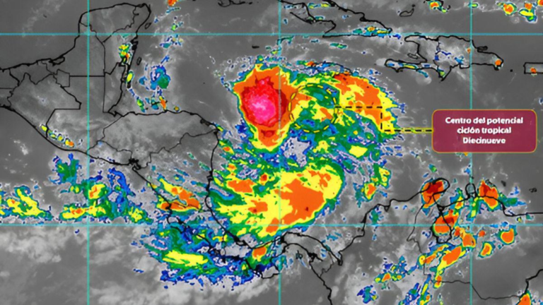 Honduras decreta alerta roja por tormenta Sara