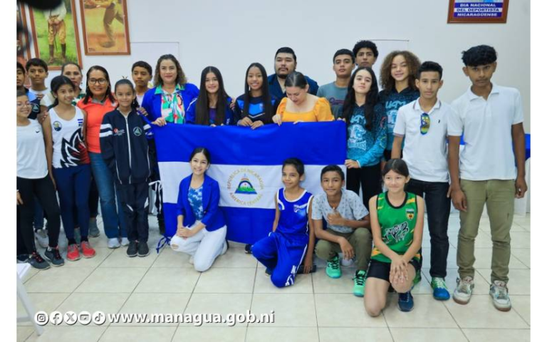 Abanderan a Selección Nacional de atletismo que participará en Campeonato centroamericano U13 y U15