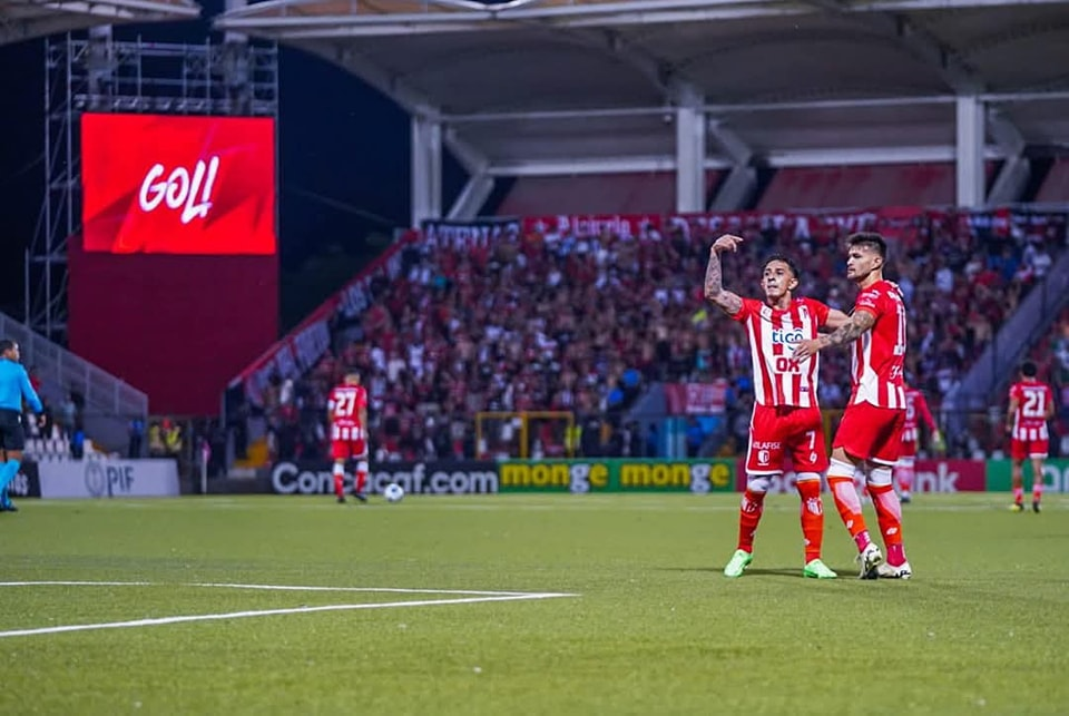 Empate polémico Real Estelí - Liga Alajuelense