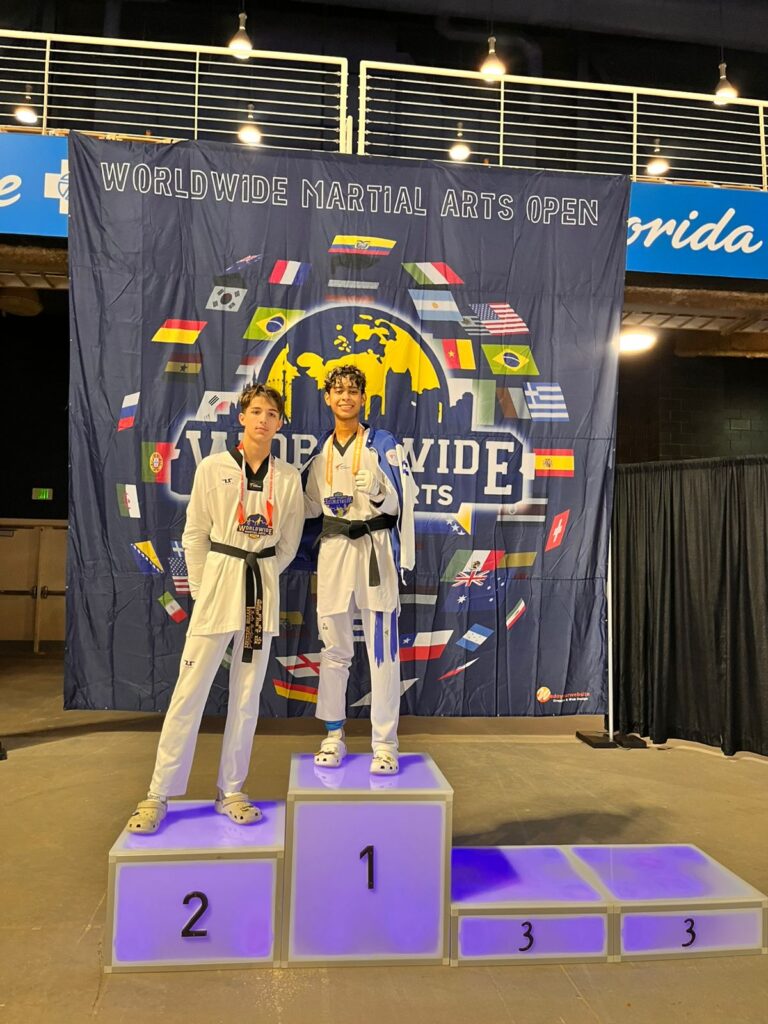 Yamil Zavala destaca en Campeonato Mundial Abierto de Artes Marciales en Orlando