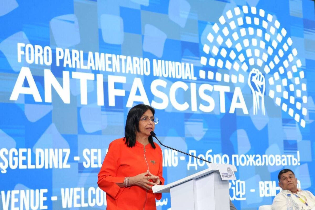 La vicepresidenta de Venezuela Delcy Rodríguez, en el Foro Parlamentario Mundial Antifascista