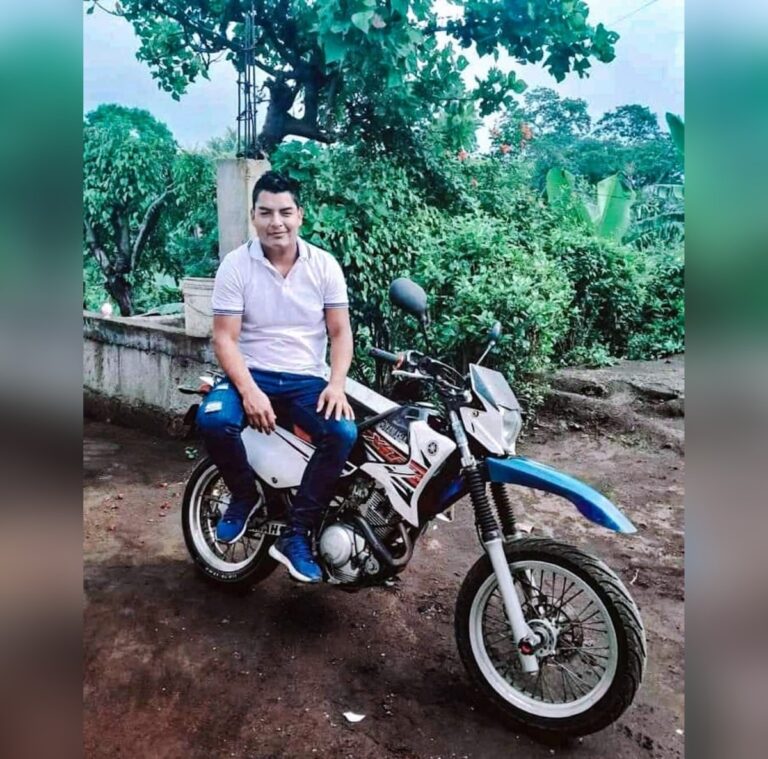 Motociclista muere al caer al fondo de un cauce en Tiscapa