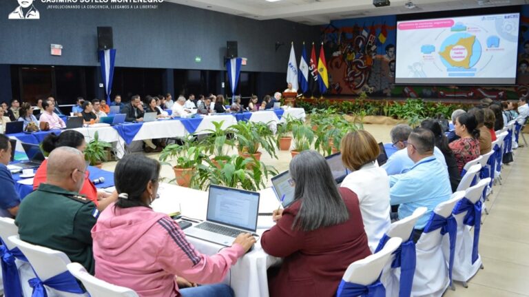 Casi 600 mil protagonistas fortalecen capacidades en nueva estrategia educativa