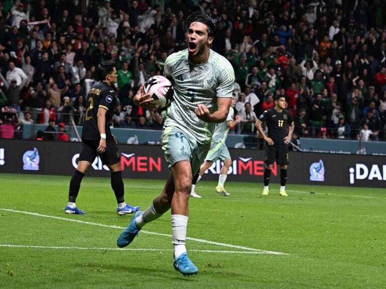 México remonta ante Honduras y clasifica a la final four de la Concacaf