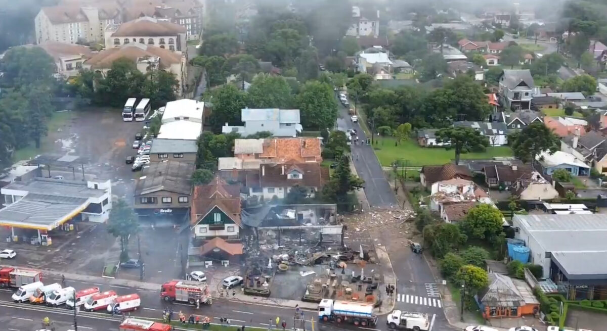 ragedia aérea en Brasil: avión se estrella en zona comercial de Gramado, dejando nueve muertos 