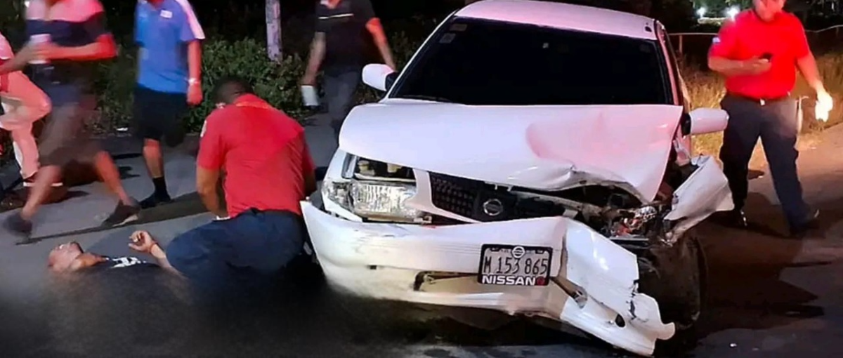 Conductor ebrio choca contra taxi en Plaza Eclipse de Managua