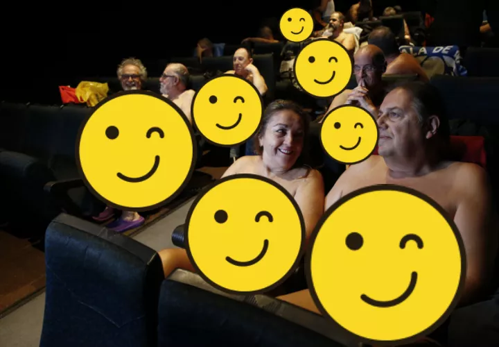 Cines Girona de Barcelona acogen el primer pase de cine nudista en España