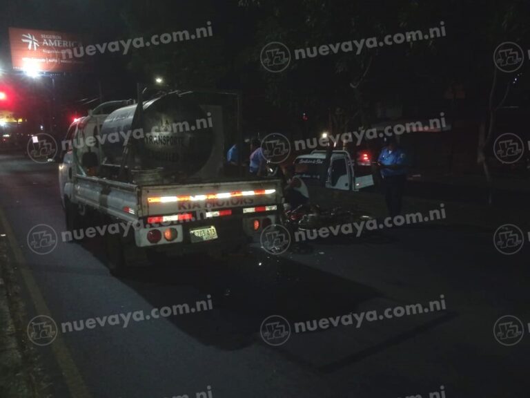 Motociclista pierde la vida al estrellarse contra camioncito en Carretera a Masaya