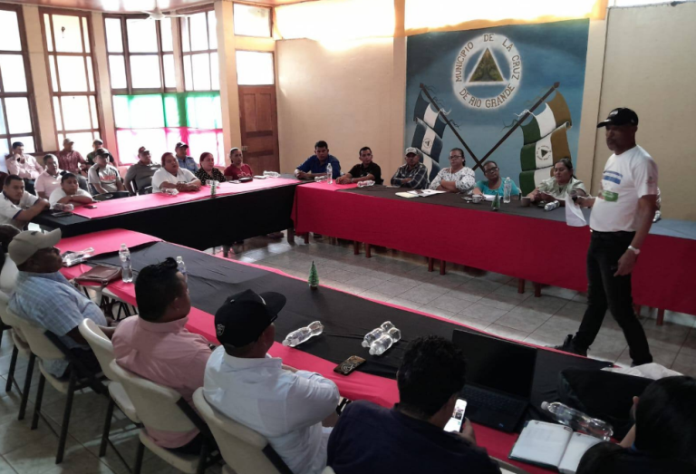 Familias de El Tortuguero y Paiwas estrenarán carreteras productivas, en el Caribe Sur