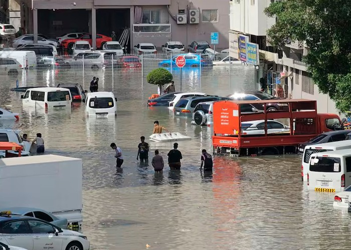 Arabia Saudita enfrenta inundaciones masivas tras lluvias torrenciales