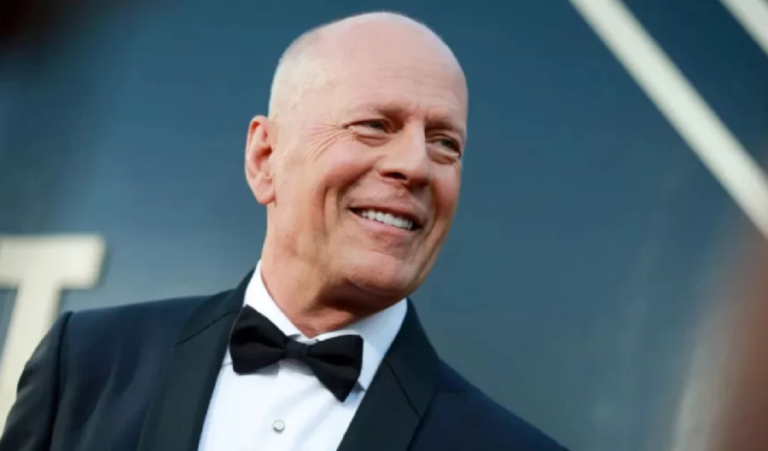 Bruce Willis sufre demencia fronto-temporal que le impide hablar