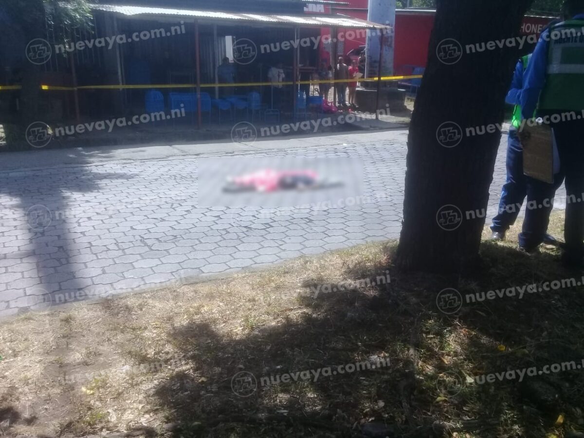 Anciano fallece arrollado por bus en Managua