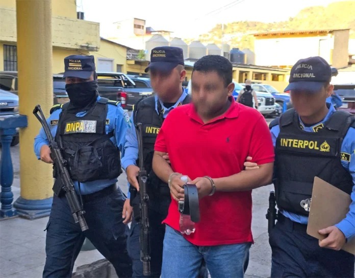 Nicaragua entrega a la Policía de Honduras a narcotraficante circulado por la INTERPOL