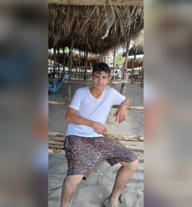 Adolescente desaparece al irse de paseo al balneario Las Peñitas de León