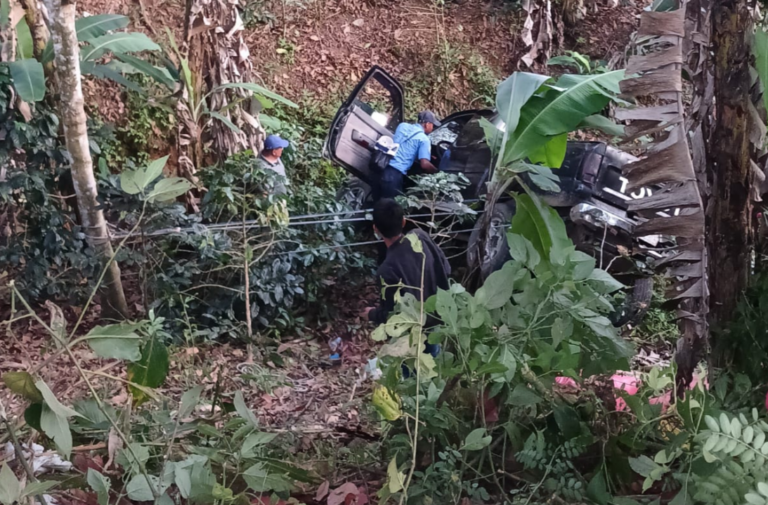 Jinotegano muere al caer con su camioneta a un abismo en Santamaría de Pantama