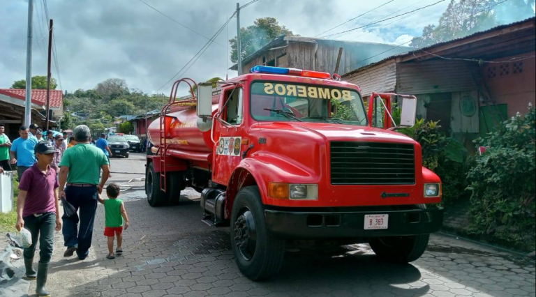 Incendio consume taller de carpintería en Camoapa, Boaco