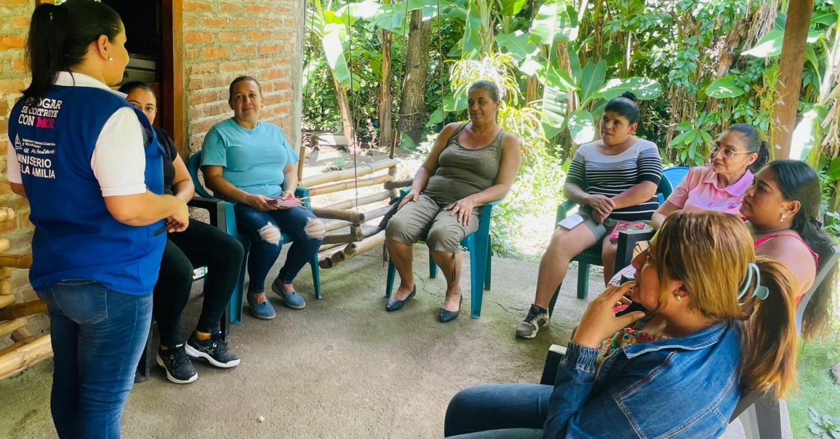 Achuapa – León: Realizamos Encuentros reflexivos con familias en barrios y comunidades, fomentando la confianza y la comunicación afectiva con sus hij@s, para la prevención de la violencia y el abuso sexual