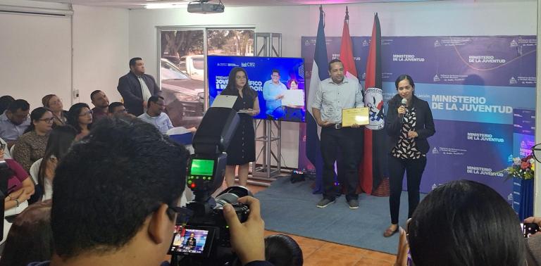 UNI gana Primer y Segundo lugar del Premio Anual al joven científico e investigador