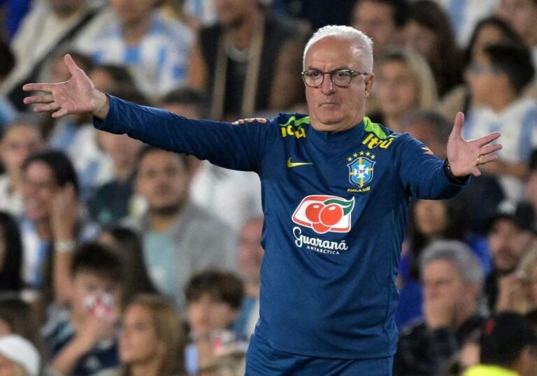 Brasil despide a su técnico Dorival Júnior tras la derrota ante Argentina
