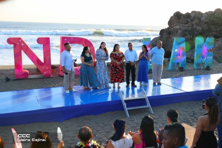 Nicaragua Diseña festeja el inicio del verano con espectacular pasarela desde Las Peñitas, León