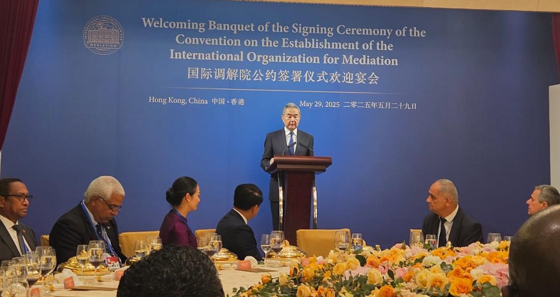 Wendy Morales en Hong Kong: Firma de Convención Internacional