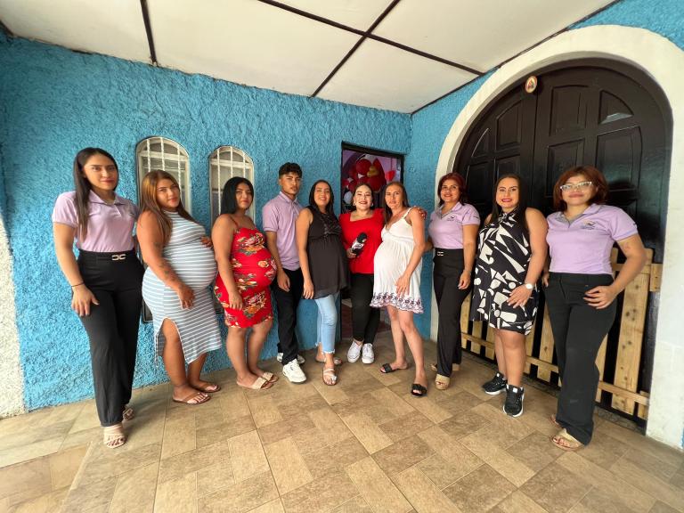 Catorce embarazadas competirán por el título de “La Madre Panza 2025” en mega evento de Tu Nueva Radio Ya