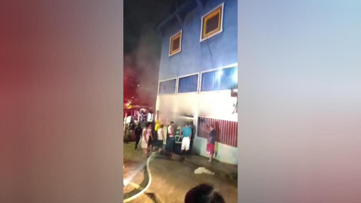 Rápido rescate en incendio en Bonanza por Bomberos Unidos