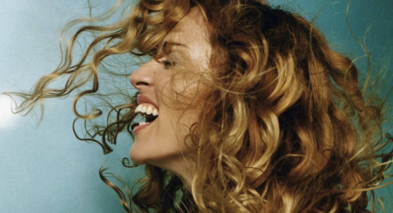 Madonna anuncia «Verónica Electrónica», un álbum con remixes de «Ray of Light»
