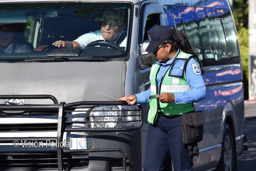 Policía Nacional: Compromiso por la seguridad vial