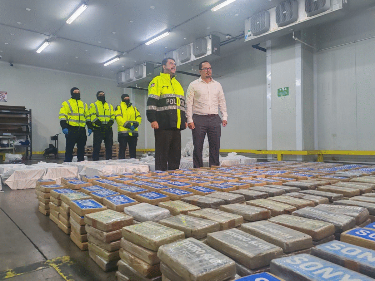Desmantelan el mayor cargamento de cocaína en Moín