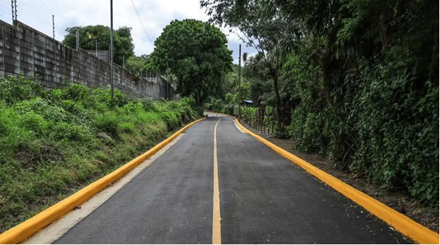 Ciudad Sandino, calles adoquinadas, en el barrio Maura Clarke