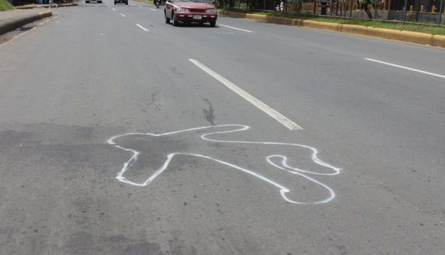 Imprudencia al cruzar la vía le cuesta la vida a señora, en Mulukukú
