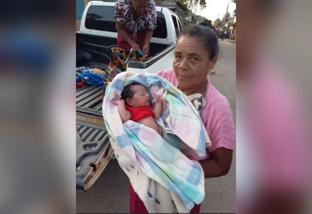 Mujer da a Luz en una camioneta en Waspam, Nicaragua