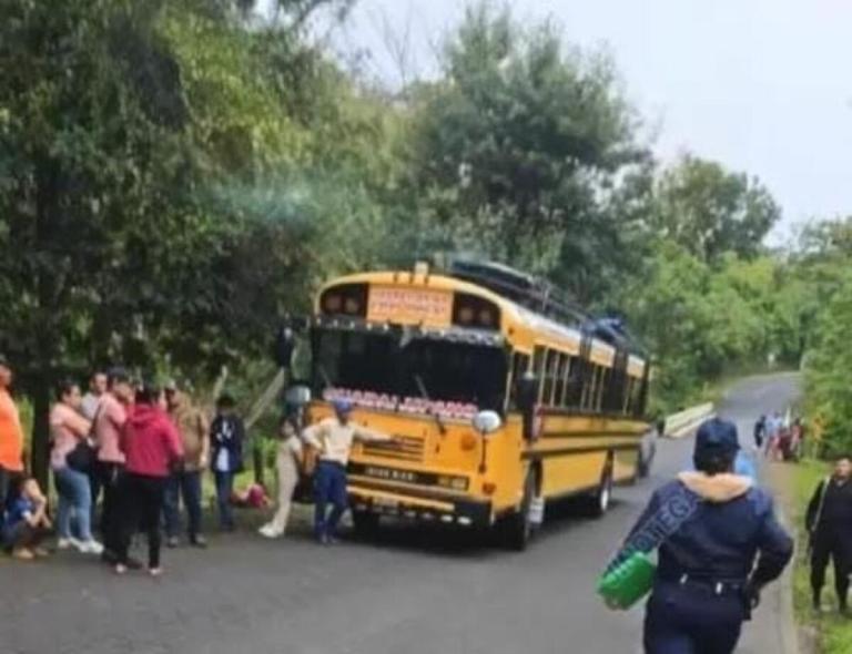 Delincuentes roban 60 mil córdobas y despojan de celulares a pasajeros de autobús en Jinotega