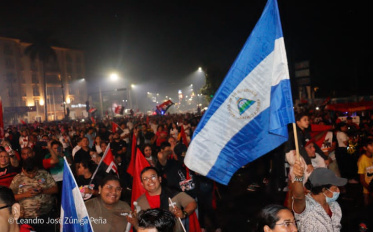 Vigilia 46/19: Plaza de las Victorias brilló con la fuerza y fortaleza de la paz del pueblo nicaragüense