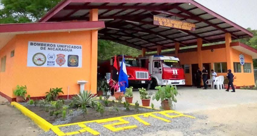 Inauguraciones de Bomberos y Servicios Migratorios en 2025